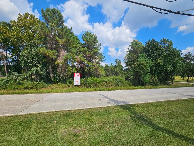 1550 Hicks Street, Tomball, TX à vendre - Photo du bâtiment - Image 2 de 12