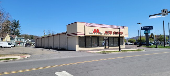 More details for 219 East St, Bloomsburg, PA - Retail for Sale