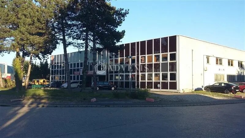 Office in Chennevières-sur-Marne for lease Building Photo- Image 1 of 6
