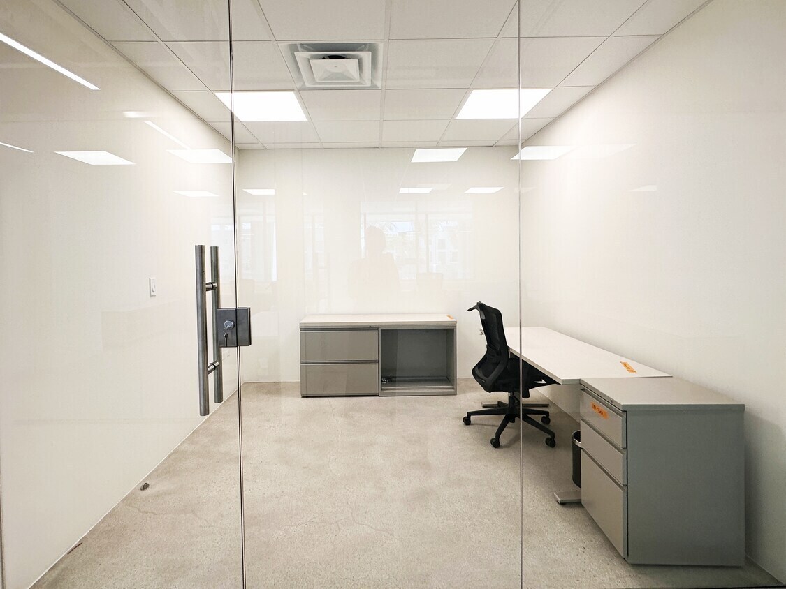 1180 S Beverly Dr, Los Angeles, CA à louer Photo intérieure- Image 1 de 1