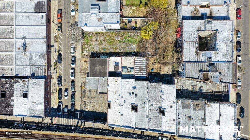 101-01 Jamaica Ave, Richmond Hill, NY for sale - Building Photo - Image 2 of 3