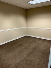 8761 Perimeter Park Blvd, Jacksonville, FL for lease Interior Photo- Image 1 of 7