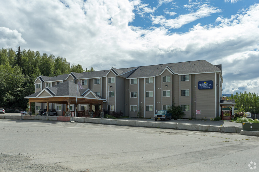 13049 Old Glenn Hwy, Eagle River, AK for sale - Primary Photo - Image 1 of 1