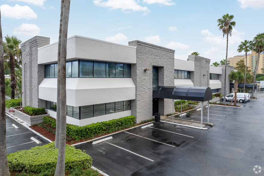 385 Douglas Ave, Altamonte Springs, FL for lease - Primary Photo - Image 3 of 4