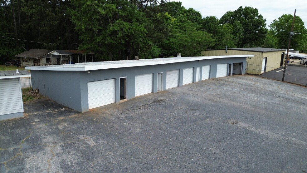 2012 W Whitner St, Anderson, SC à vendre - Photo du bâtiment - Image 2 de 6