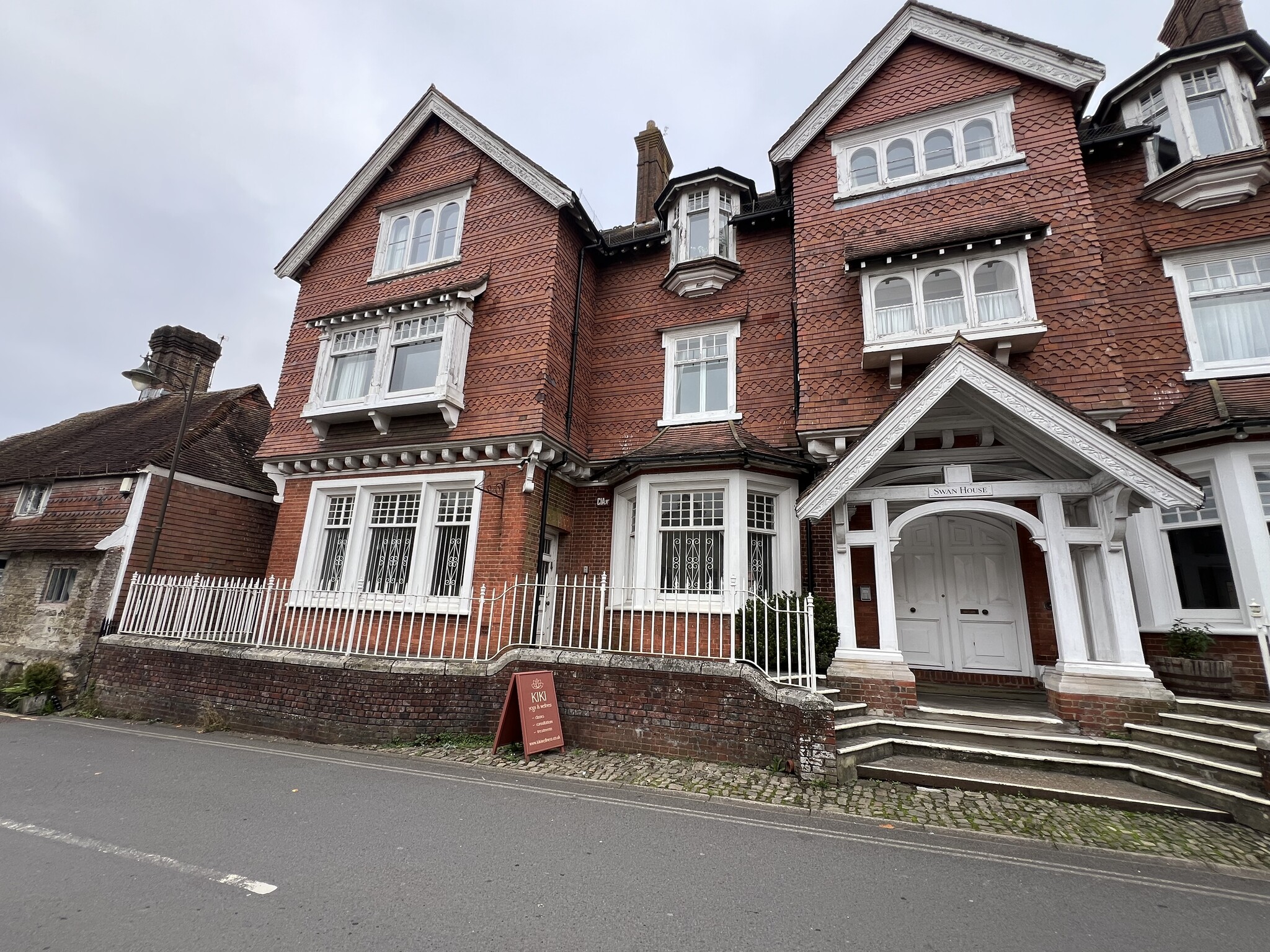 Market Sq, Petworth for lease Building Photo- Image 1 of 2