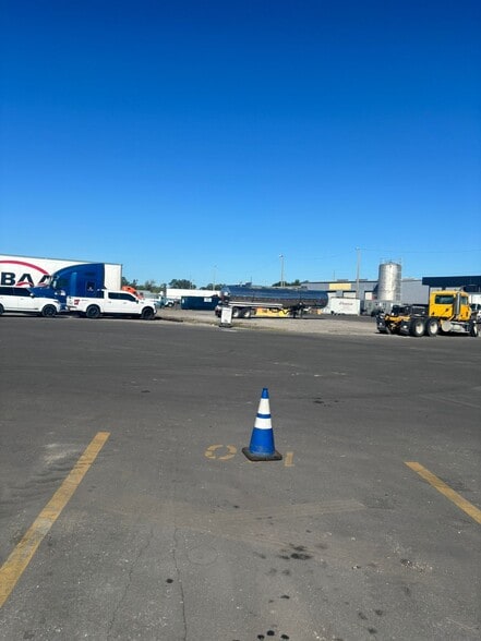 5911 E Martin Luther King Blvd, Tampa, FL for lease - Building Photo - Image 3 of 19