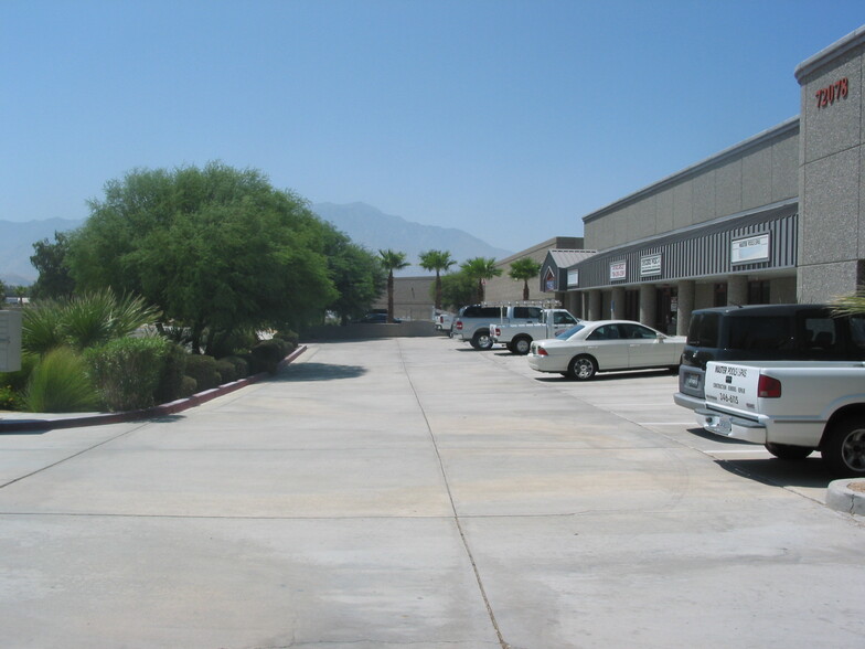 72078 Corporate Way, Thousand Palms, CA for lease - Building Photo - Image 2 of 9