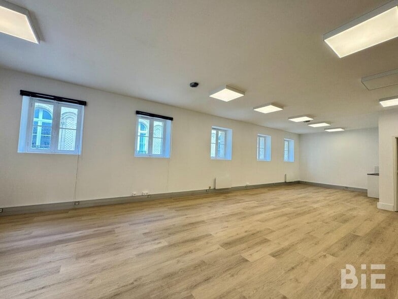 5-7 Rue Fenelon, Bordeaux à louer - Photo intérieure - Image 3 de 8