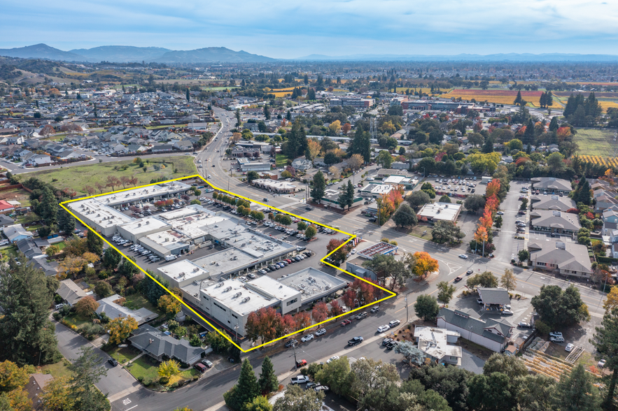 4754 Old Redwood Hwy, Santa Rosa, CA for lease - Building Photo - Image 1 of 24