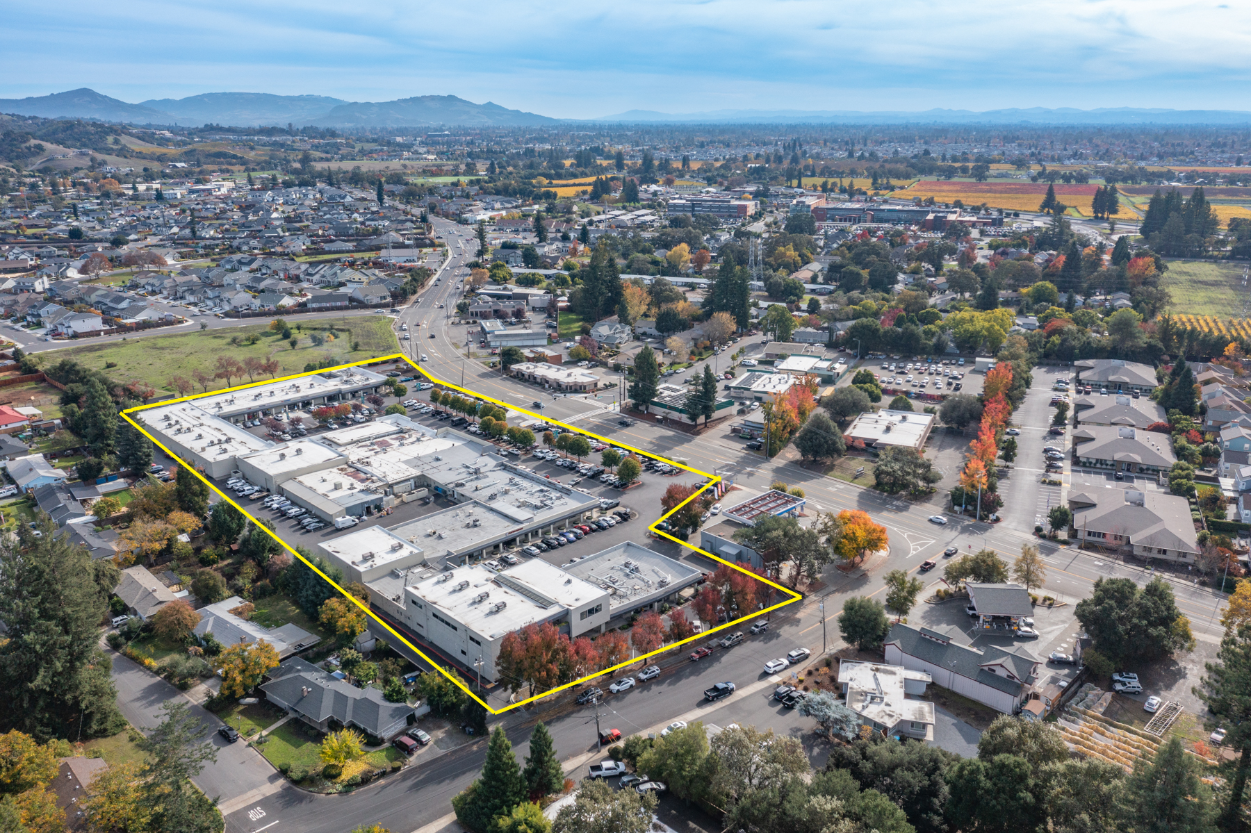 4754 Old Redwood Hwy, Santa Rosa, CA for lease Building Photo- Image 1 of 25