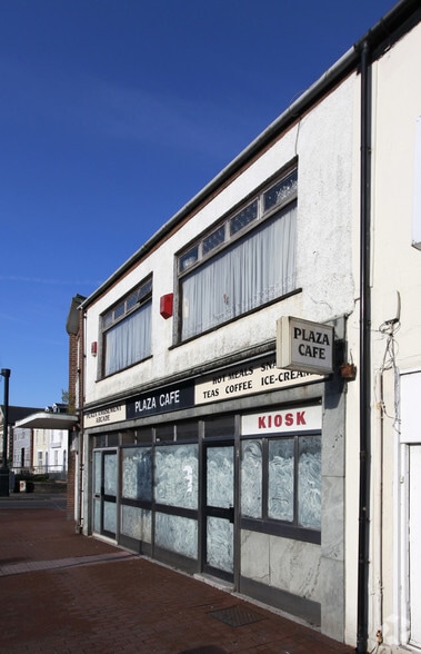 34 Orchard St, Neath à louer - Photo du bâtiment - Image 2 de 3