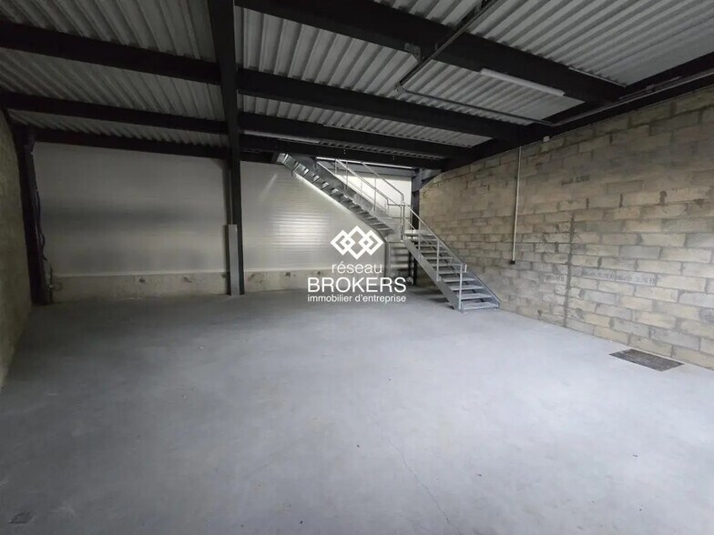 Industrial in Épinay-sur-Seine for lease - Interior Photo - Image 3 of 8