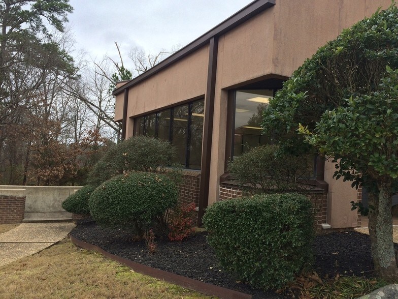 100 Ridgeway St, Hot Springs, AR à vendre - Photo du bâtiment - Image 3 de 6