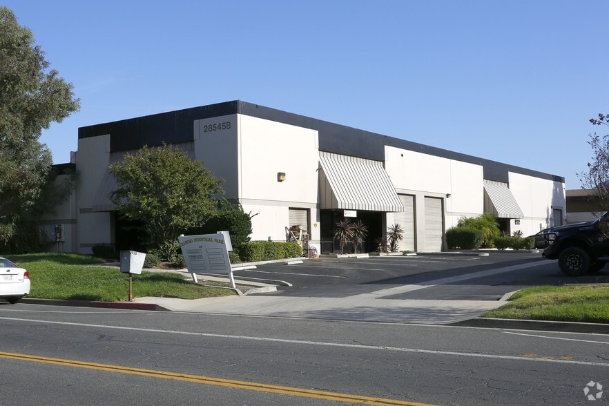 28545 Felix Valdez Ave, Temecula, CA for sale - Primary Photo - Image 1 of 15