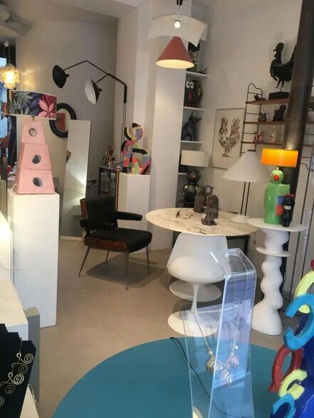 Commerce de détail dans Paris à vendre - Photo intérieure - Image 3 de 11
