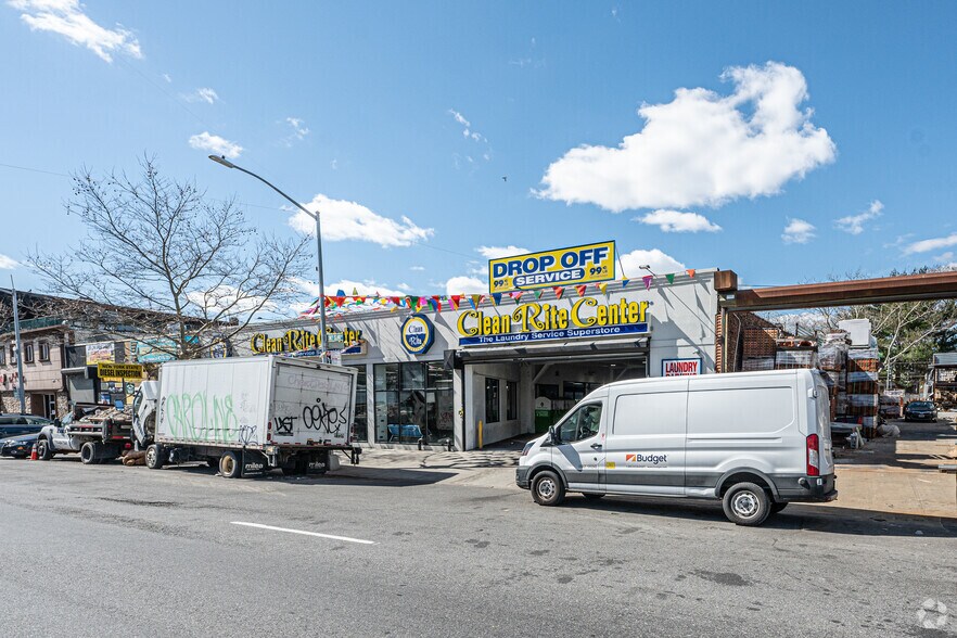 586 Coney Island Ave, Brooklyn, NY à louer - Photo du bâtiment - Image 2 de 4