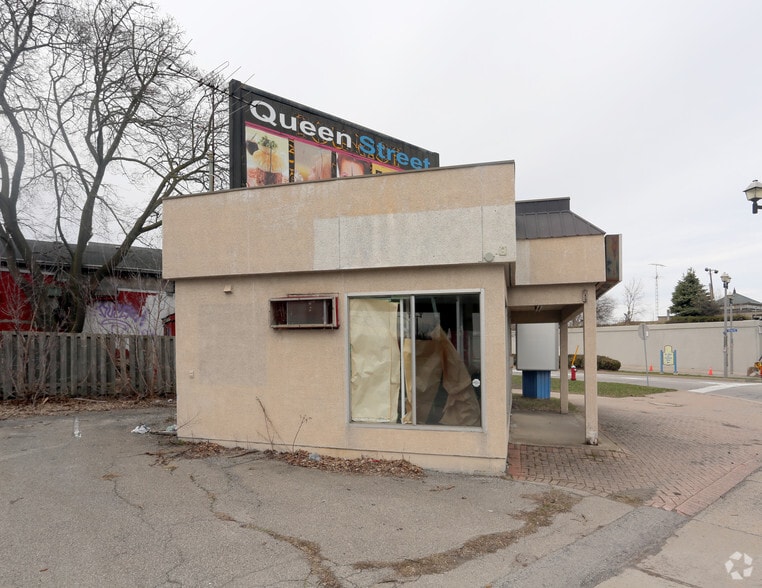 CALIBREX Portfolio portfolio of 6 properties for sale on LoopNet.ca - Primary Photo - Image 3 of 5