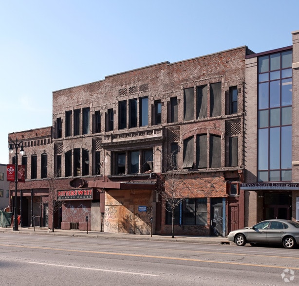 3929 Woodward Ave, Detroit, MI for lease - Building Photo - Image 2 of 2