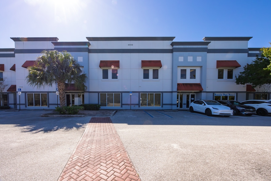 4050 Westgate Ave, West Palm Beach, FL for lease - Building Photo - Image 1 of 68