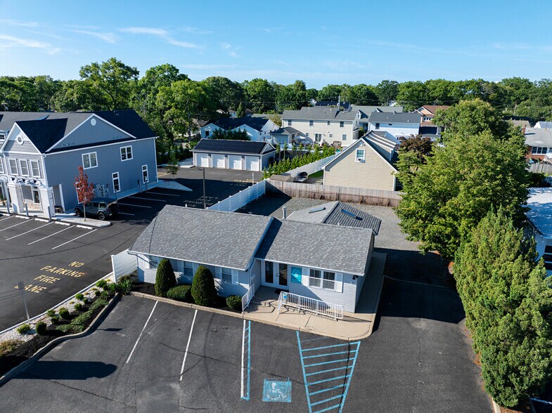 2417 Bridge Ave, Point Pleasant, NJ à vendre - Photo principale - Image 1 de 30