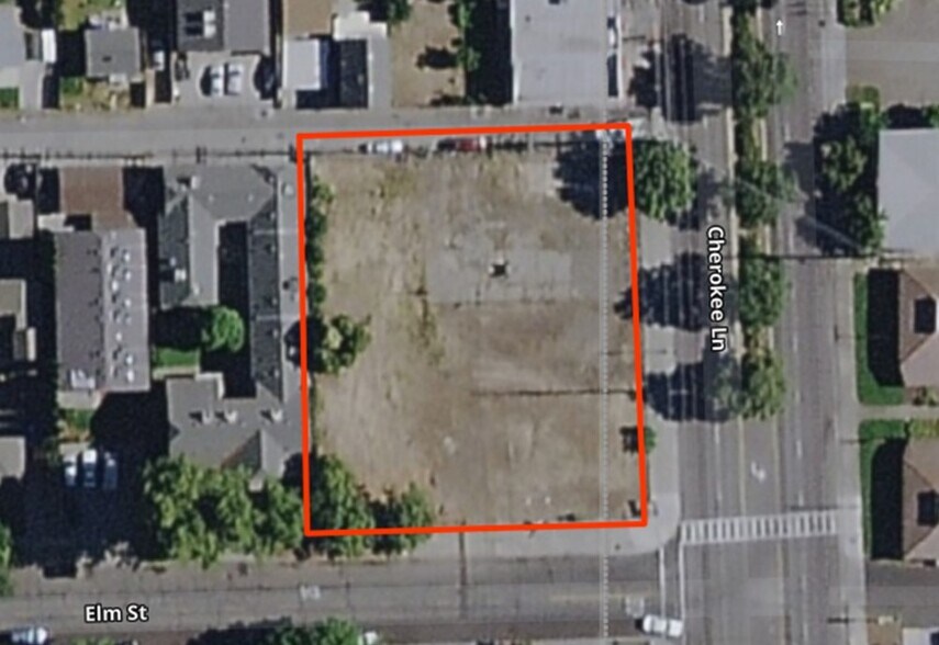 113 N Cherokee Ln, Lodi, CA à vendre - Photo du bâtiment - Image 2 de 8