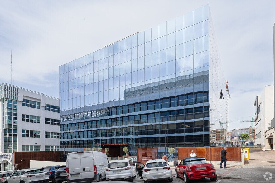 Calle Valentín Beato, 22, Madrid, Madrid for lease - Building Photo - Image 3 of 11