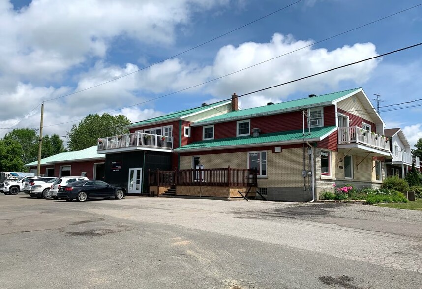 8145-8155 Boul Du Parc-Industriel, Bécancour, QC for sale - Primary Photo - Image 1 of 1