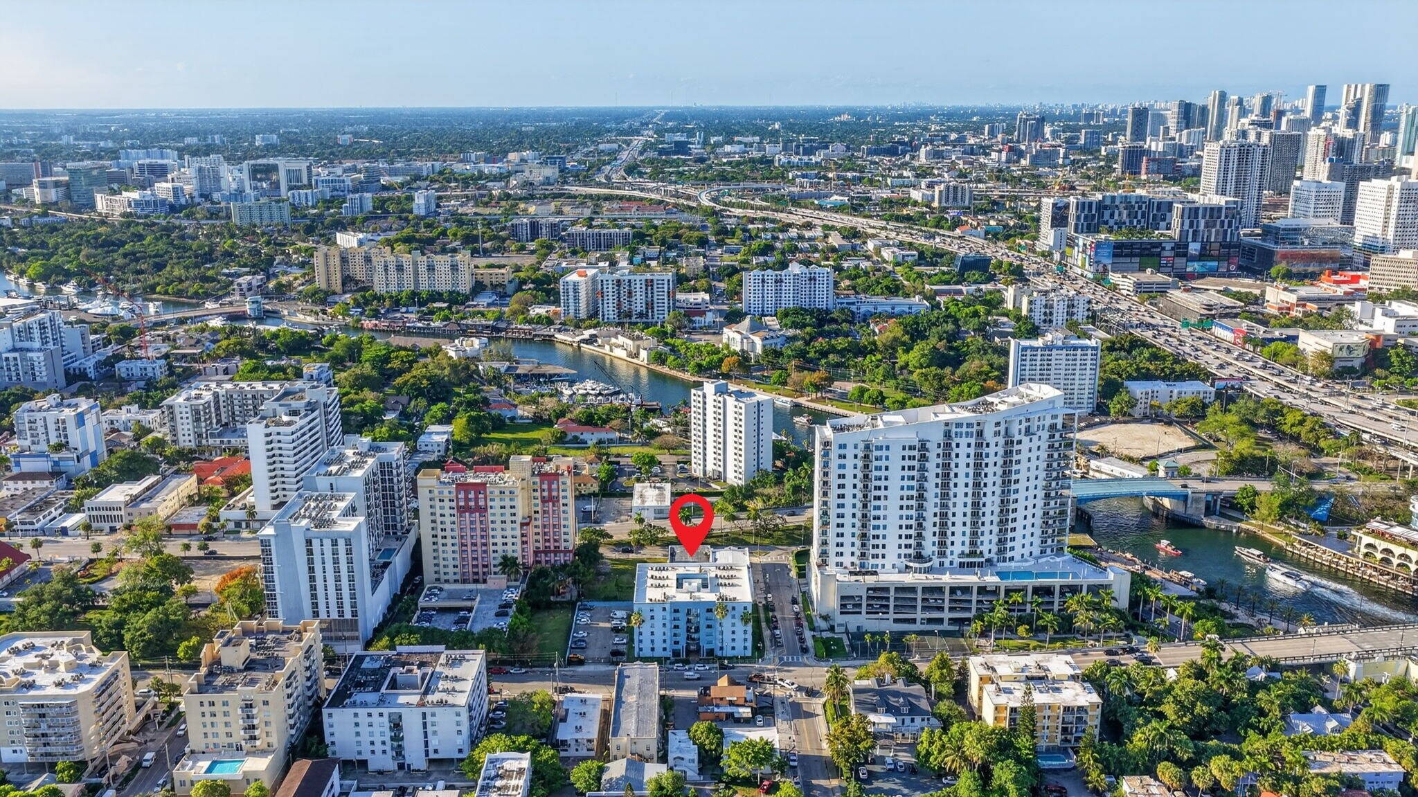 500 W Flagler St, Miami, FL à louer Photo principale- Image 1 de 34