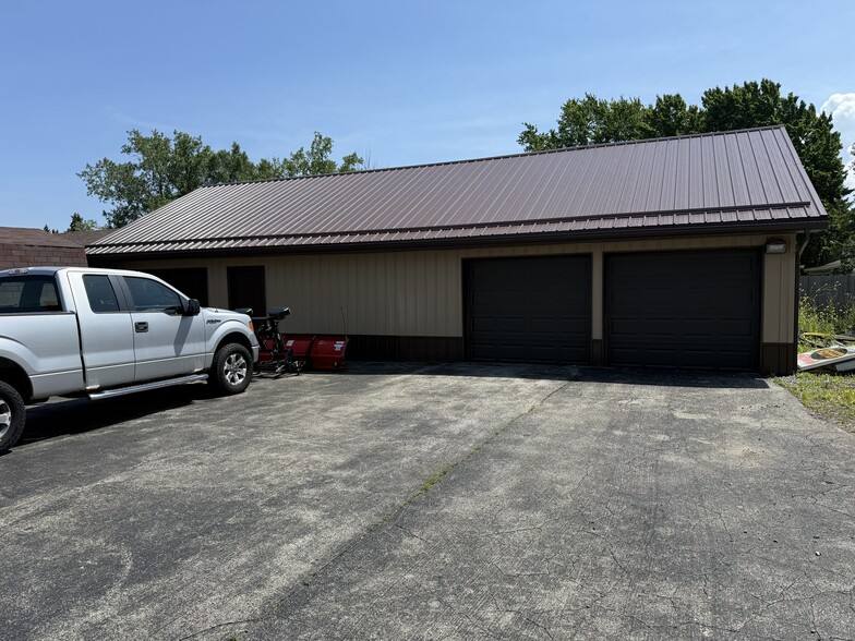 4945 Southwestern Blvd, Hamburg, NY for sale - Building Photo - Image 2 of 26