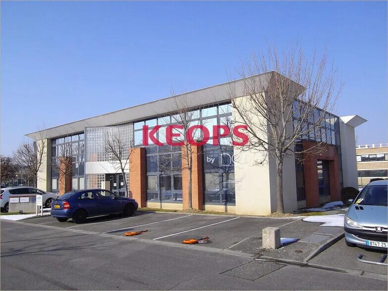Office in Toulouse for lease - Building Photo - Image 2 of 2