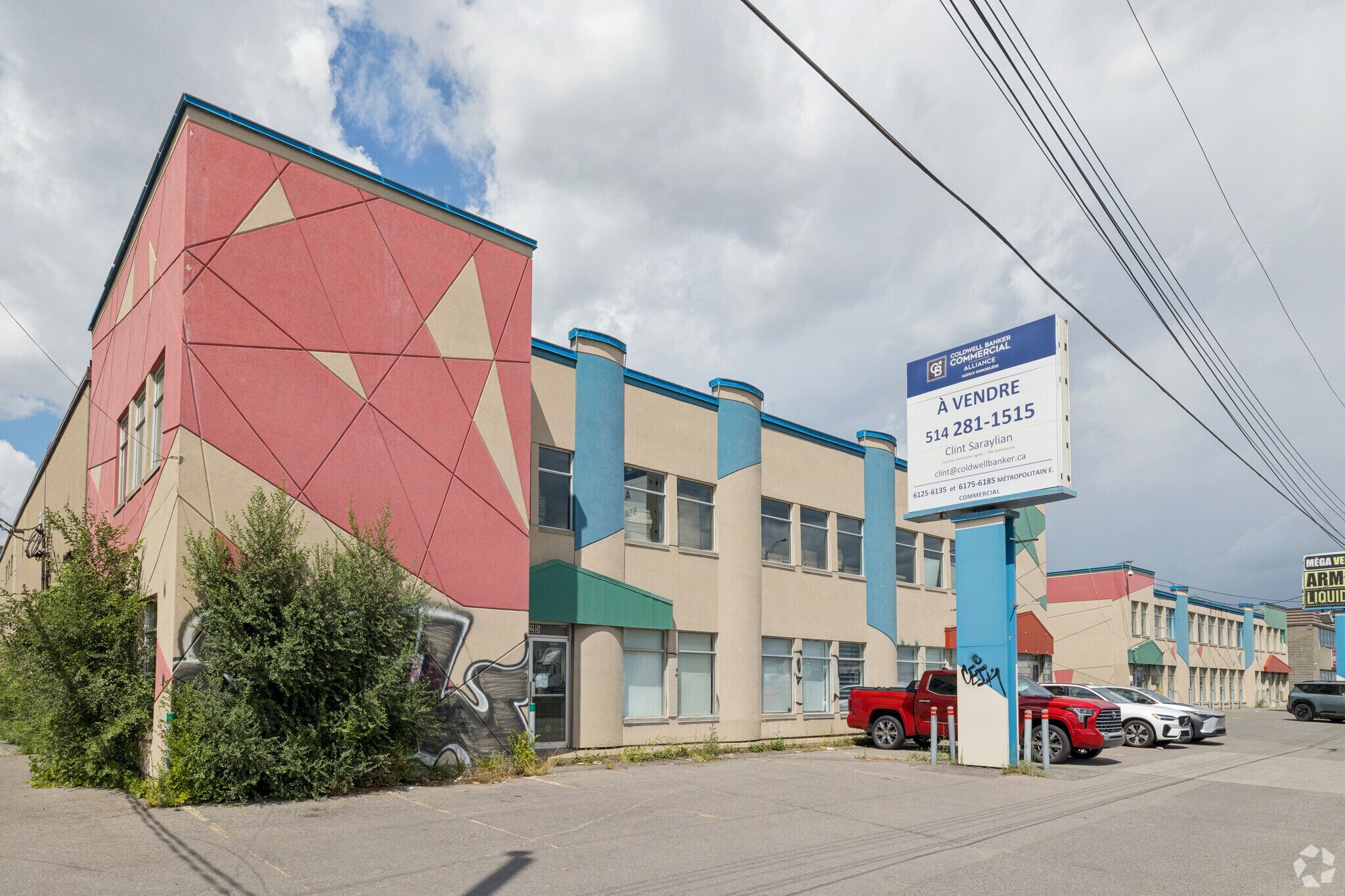 6125-6185 Boul Métropolitain E, Montréal, QC for sale Building Photo- Image 1 of 4