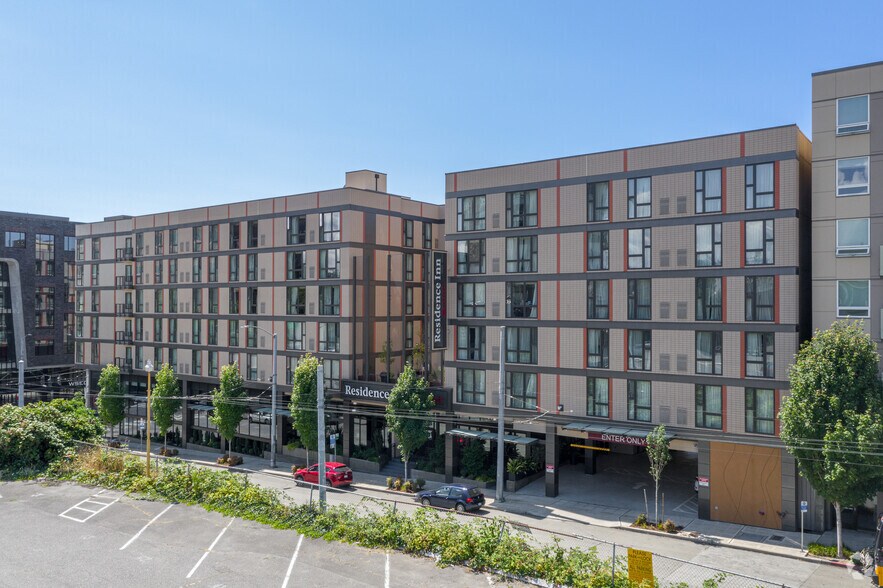 4501 12th Ave NE, Seattle, WA à louer - Photo du bâtiment - Image 3 de 7