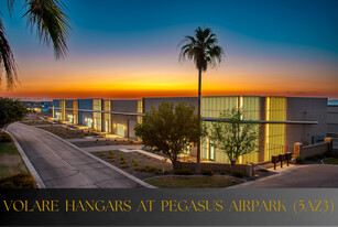 Premium Airplane Hangar Condos at 5AZ3 - Entrepôt