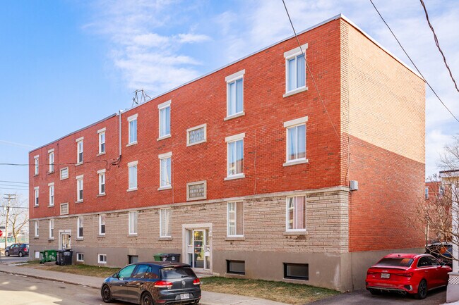 More details for 390 9e Av, Montréal, QC - Multifamily for Sale