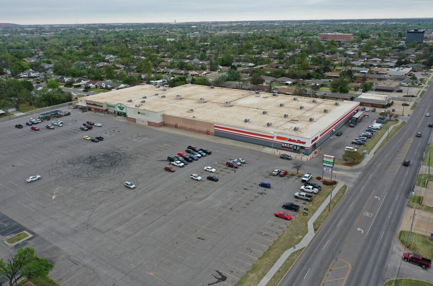 800 SW 44th St, Oklahoma City, OK for lease - Building Photo - Image 2 of 3