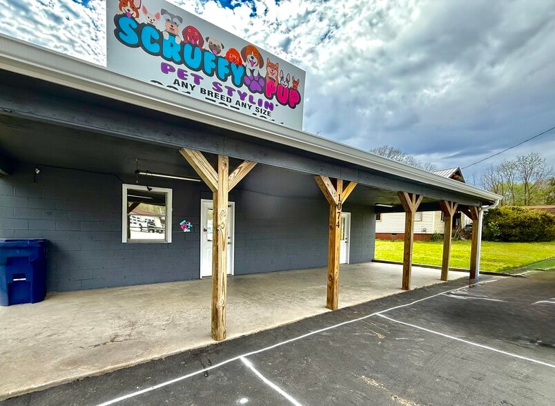 1074 S Main St, Crossville, TN for sale - Building Photo - Image 3 of 28