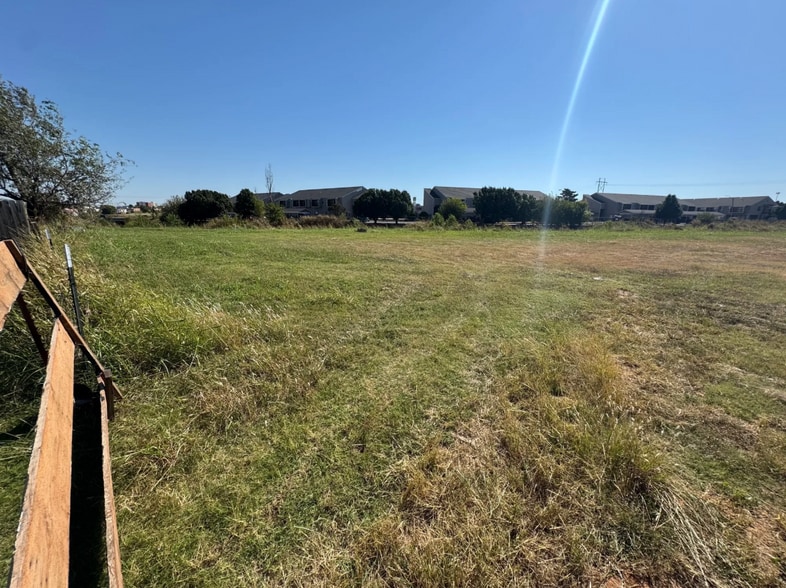 8230 S Klein Ave, Oklahoma City, OK for sale - Building Photo - Image 3 of 8