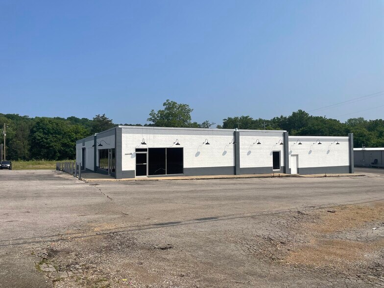 4099 Spring st, Pinson, AL à vendre - Photo du bâtiment - Image 2 de 12