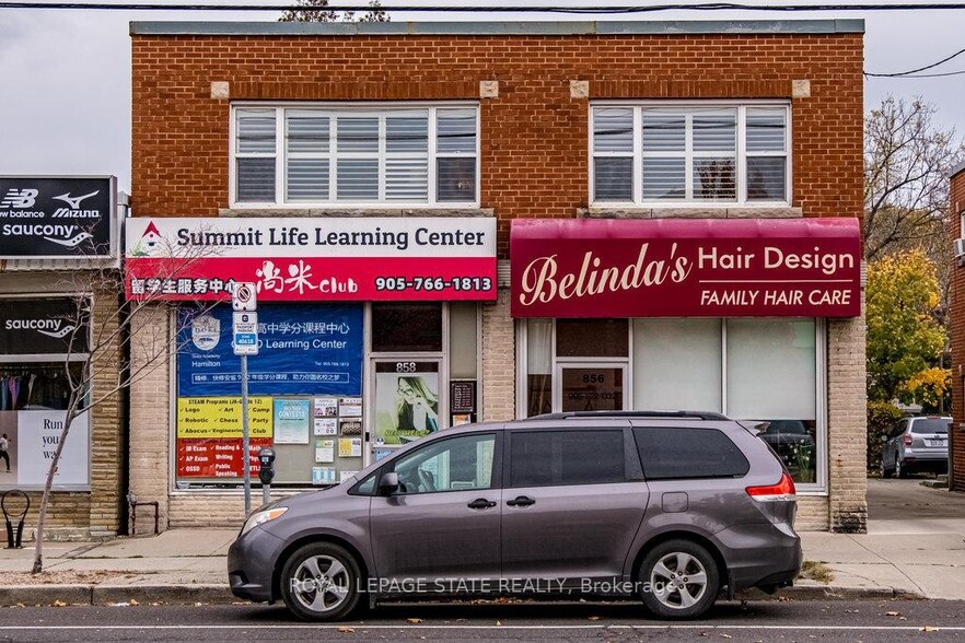 850-858 King St W portfolio of 2 properties for sale on LoopNet.ca - Building Photo - Image 3 of 35