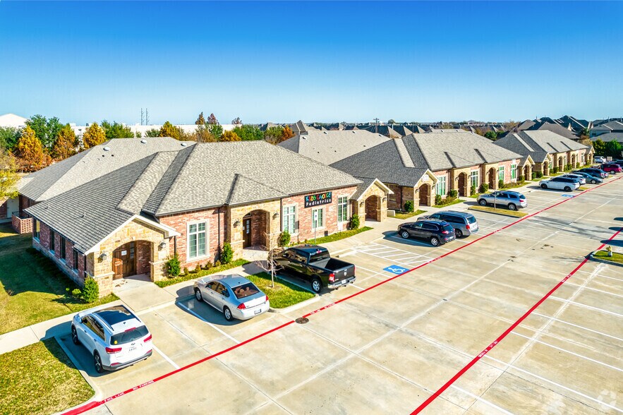 425 Old Newman Rd, Frisco, TX à vendre - Photo du bâtiment - Image 3 de 19