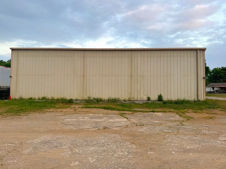 596 Highway 99, Lewisburg, TN à vendre - Photo du bâtiment - Image 3 de 10