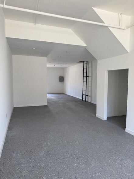 4061 Whittier Blvd, Los Angeles, CA for lease - Interior Photo - Image 3 of 4
