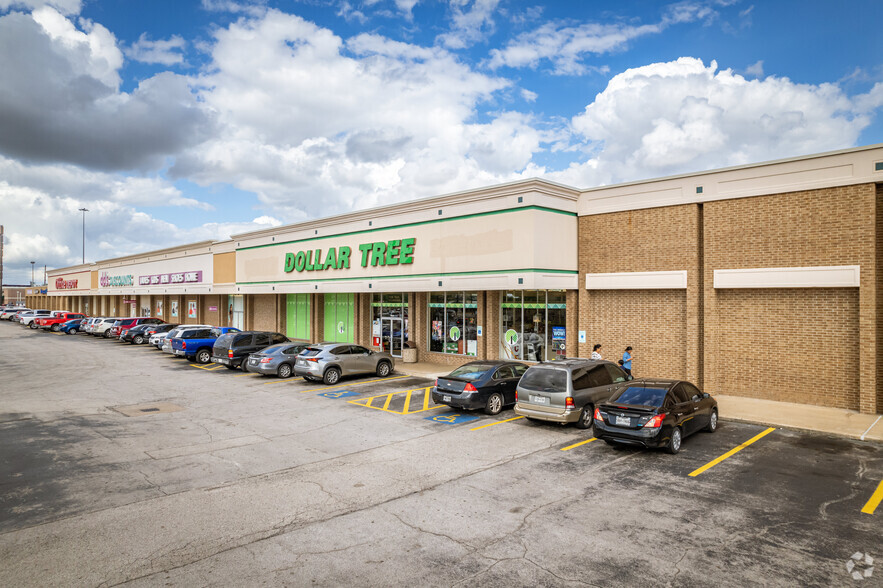 11801-11853 Wilcrest Dr, Houston, TX for lease - Building Photo - Image 3 of 5