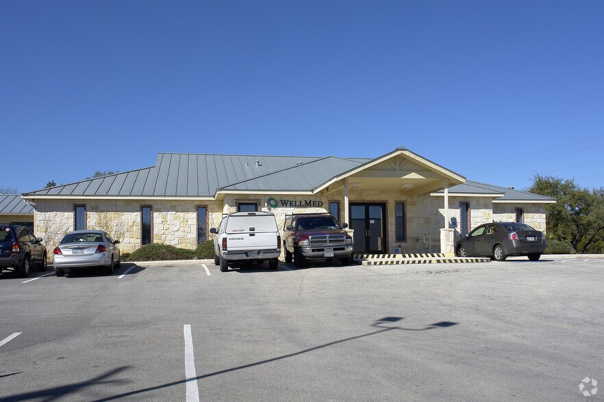 32665 N Us-281 Hwy, Bulverde, TX à louer - Photo du bâtiment - Image 1 de 3