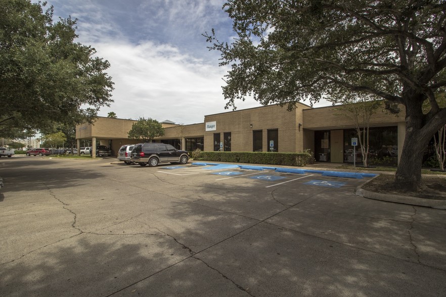 1901 S 1st St, McAllen, TX for sale - Building Photo - Image 1 of 1