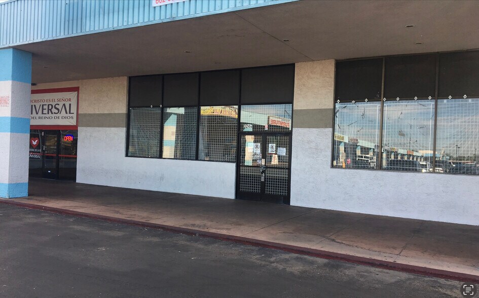 3324-3348 N Van Buren St, Phoenix, AZ à louer - Photo du bâtiment - Image 2 de 29