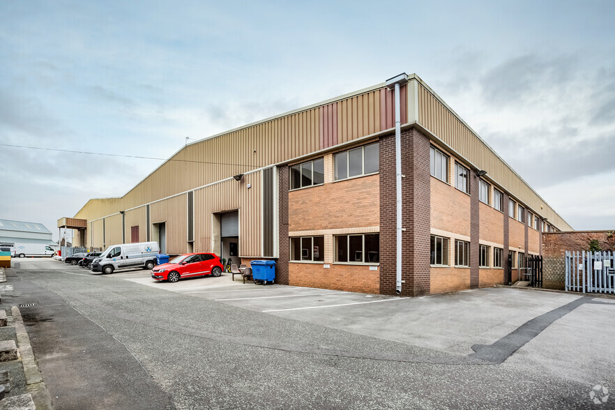 Hardy St, Manchester for lease - Primary Photo - Image 1 of 13