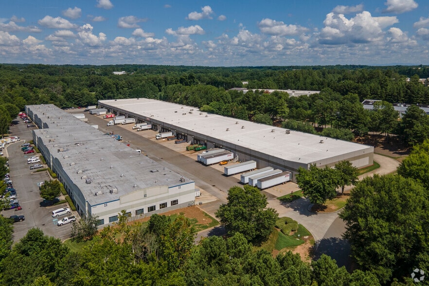 1075 Northfield Ct, Roswell, GA for lease - Building Photo - Image 3 of 4