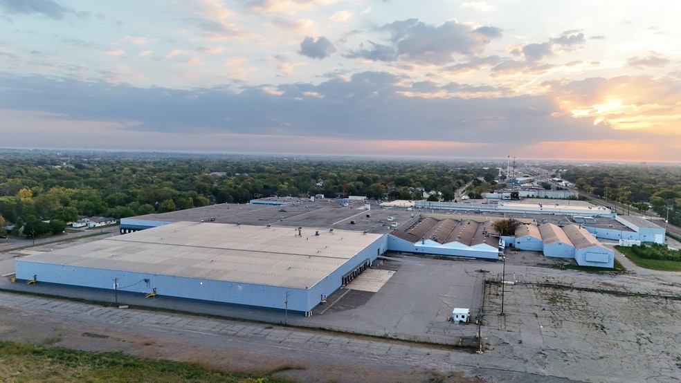 701 33rd Ave N, Saint Cloud, MN for lease - Building Photo - Image 3 of 20